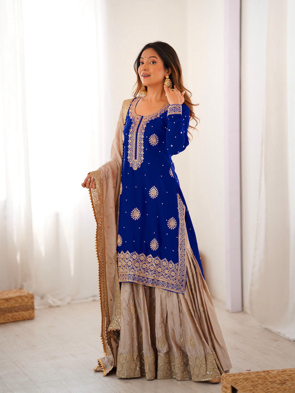 Aizah Sharara - 2 kleuren