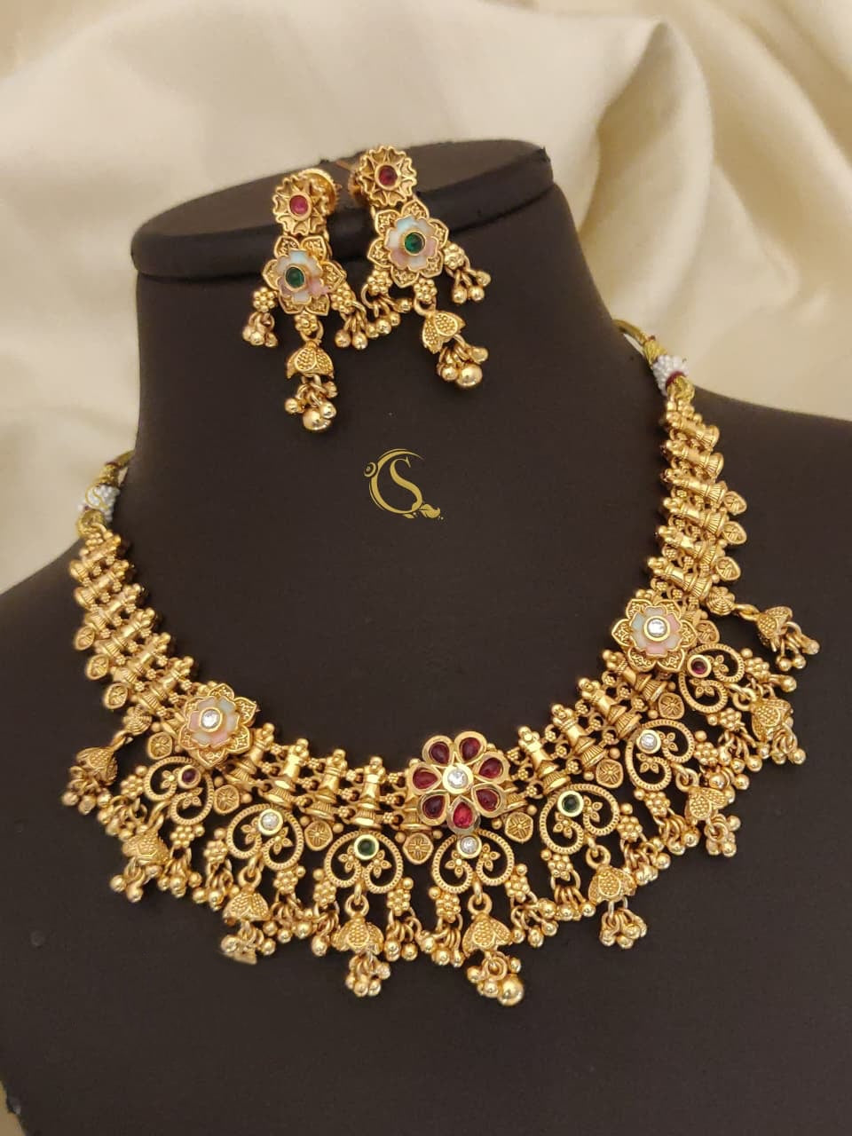 Areeba Set -Goud