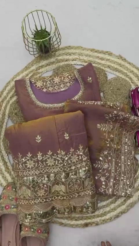 Hasinaah Sharara - Roze